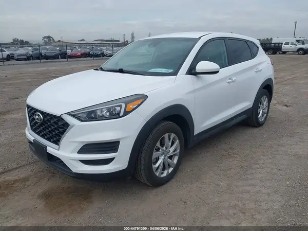 KM8J23A45MU294376 2021 HYUNDAI TUCSON - Image 2