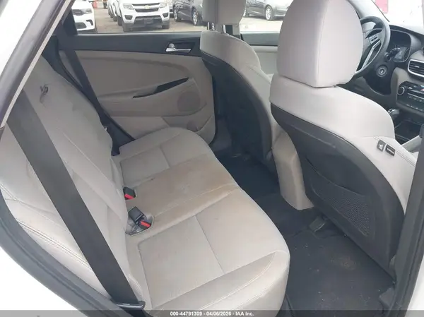 KM8J23A45MU294376 2021 HYUNDAI TUCSON - Image 8