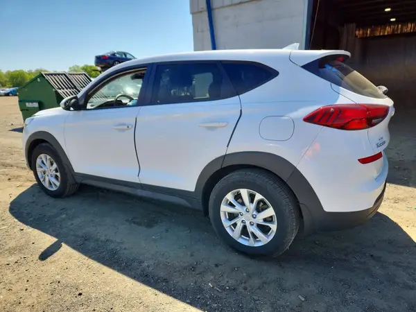 KM8J23A45MU331684 2021 HYUNDAI TUCSON - Image 2