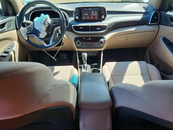 KM8J23A45MU331684 2021 HYUNDAI TUCSON - Image 8