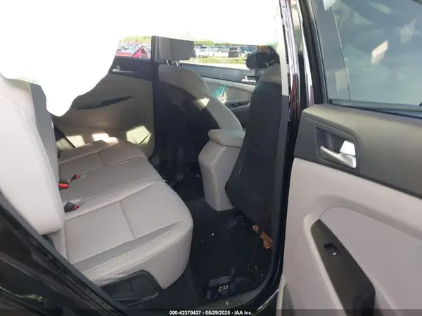 KM8J23A45MU338117 2021 HYUNDAI TUCSON - Image 8