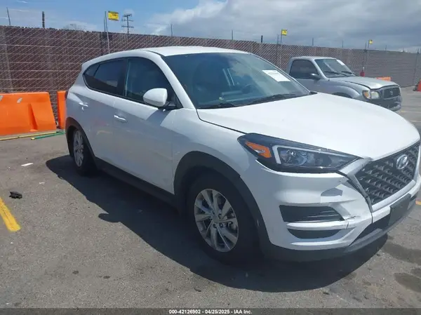 KM8J23A45MU364281 2021 HYUNDAI TUCSON - Image 1