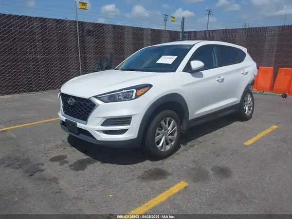 KM8J23A45MU364281 2021 HYUNDAI TUCSON - Image 2