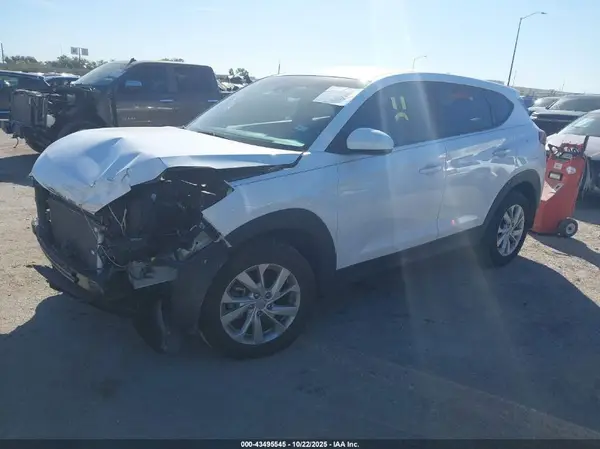 KM8J23A45MU381159 2021 HYUNDAI TUCSON - Image 2