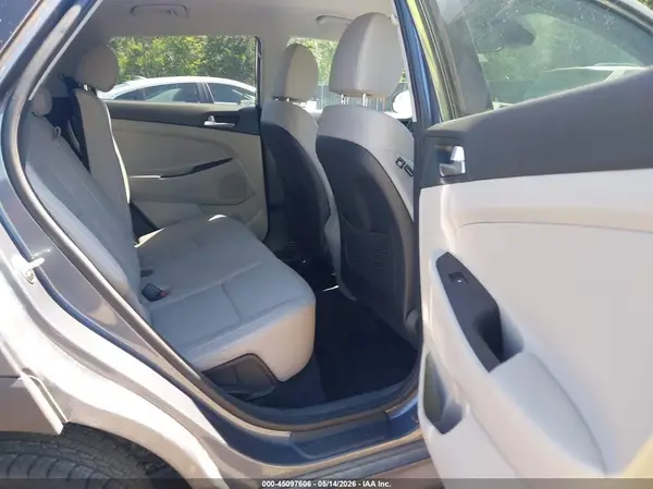 KM8J23A45MU393683 2021 HYUNDAI TUCSON - Image 8