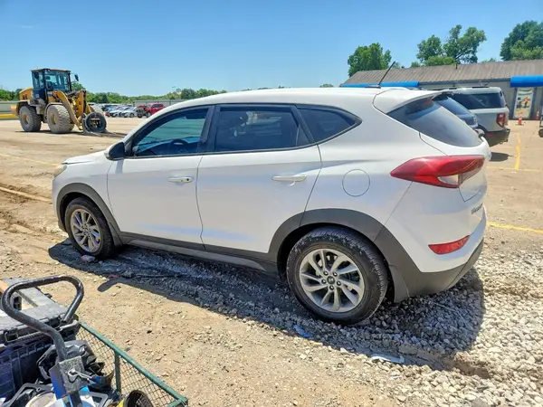 KM8J23A46GU024786 2016 HYUNDAI TUCSON - Image 2