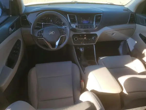 KM8J23A46GU114715 2016 HYUNDAI TUCSON - Image 8