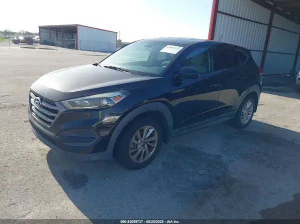 KM8J23A46GU165289 2016 HYUNDAI TUCSON - Image 2