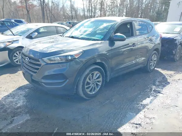 KM8J23A46GU206486 2016 HYUNDAI TUCSON - Image 2