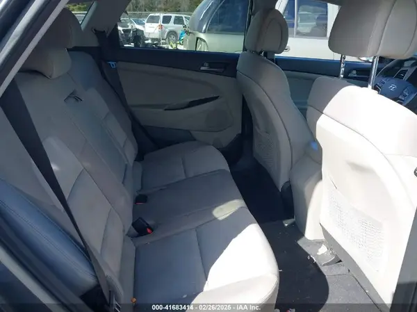 KM8J23A46GU206486 2016 HYUNDAI TUCSON - Image 8