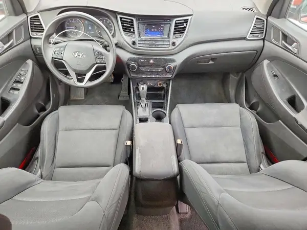 KM8J23A46GU226110 2016 HYUNDAI TUCSON - Image 8