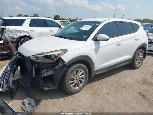 KM8J23A46GU231484 2016 HYUNDAI TUCSON - Image 2