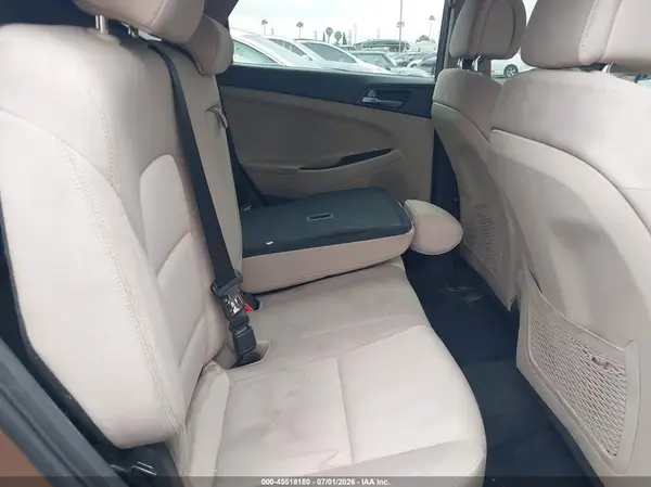 KM8J23A46GU238354 2016 HYUNDAI TUCSON - Image 8