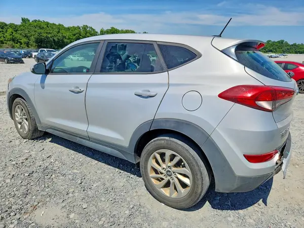 KM8J23A46GU242386 2016 HYUNDAI TUCSON - Image 2