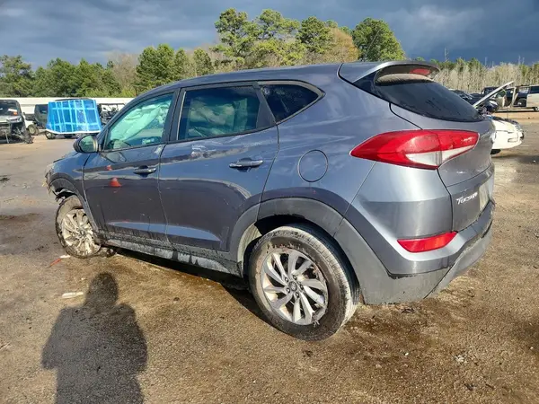 KM8J23A46HU262056 2017 HYUNDAI TUCSON - Image 2