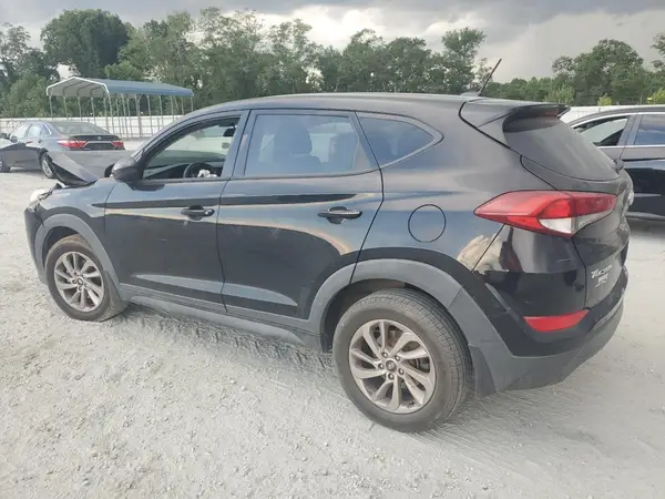 KM8J23A46HU262302 2017 HYUNDAI TUCSON - Image 2