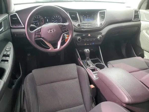 KM8J23A46HU300627 2017 HYUNDAI TUCSON - Image 8