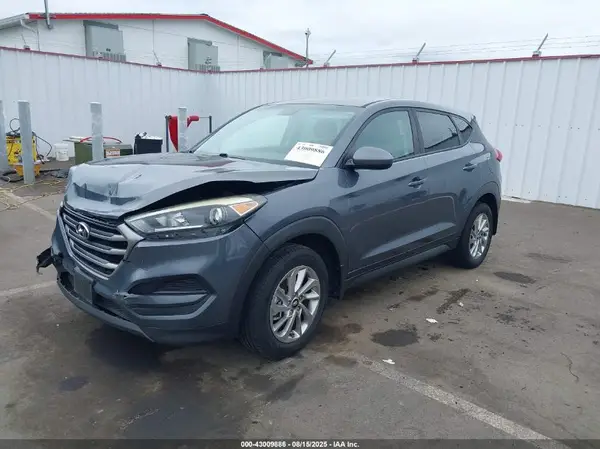 KM8J23A46HU314527 2017 HYUNDAI TUCSON - Image 2