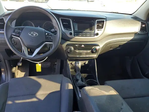 KM8J23A46HU330369 2017 HYUNDAI TUCSON - Image 8
