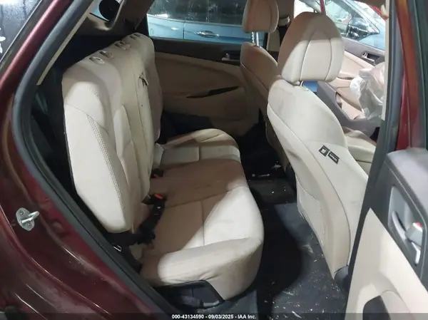 KM8J23A46HU341789 2017 HYUNDAI TUCSON - Image 8