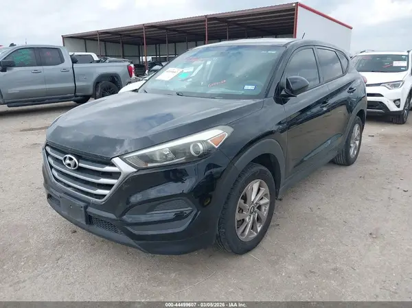KM8J23A46HU383721 2017 HYUNDAI TUCSON - Image 2