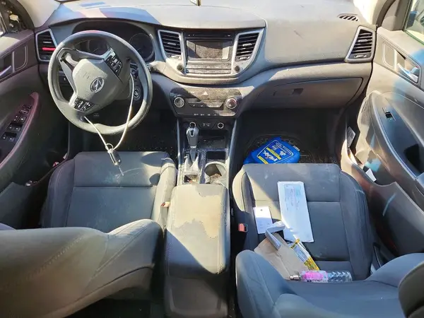 KM8J23A46HU400128 2017 HYUNDAI TUCSON - Image 8