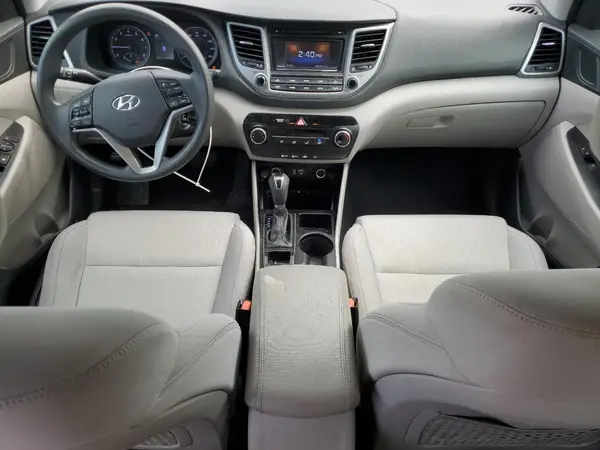 KM8J23A46HU424087 2017 HYUNDAI TUCSON - Image 8