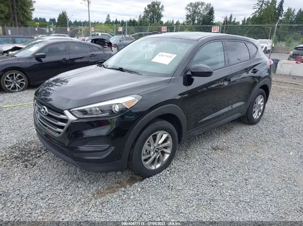 KM8J23A46HU452245 2017 HYUNDAI TUCSON - Image 2