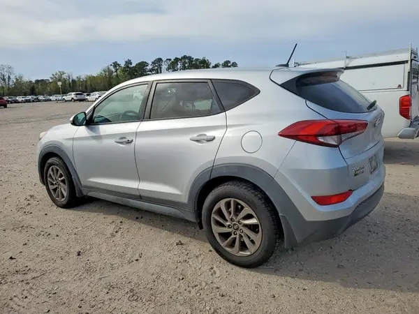 KM8J23A46HU464931 2017 HYUNDAI TUCSON - Image 2