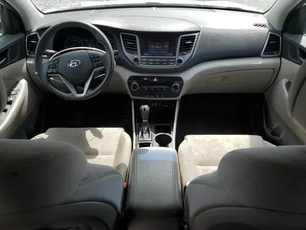 KM8J23A46HU500293 2017 HYUNDAI TUCSON - Image 8