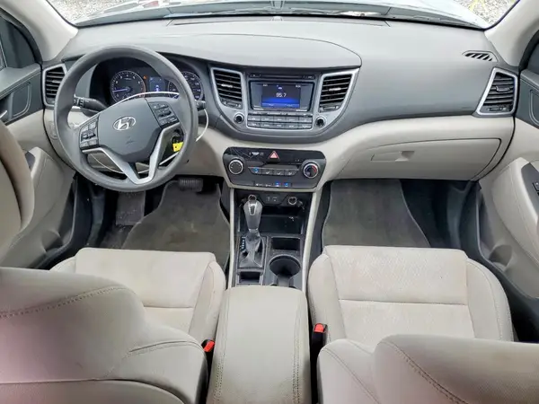 KM8J23A46HU538722 2017 HYUNDAI TUCSON - Image 8
