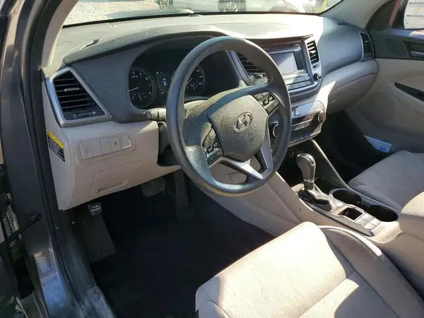 KM8J23A46HU552281 2017 HYUNDAI TUCSON - Image 8
