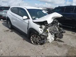 KM8J23A46HU569405 2017 HYUNDAI TUCSON
