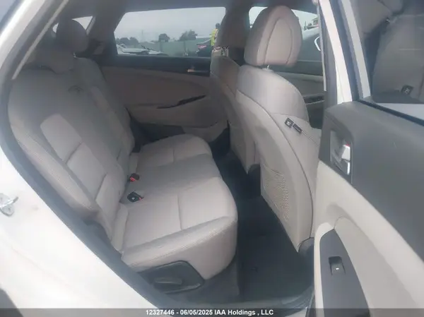 KM8J23A46HU578279 2017 HYUNDAI TUCSON - Image 8
