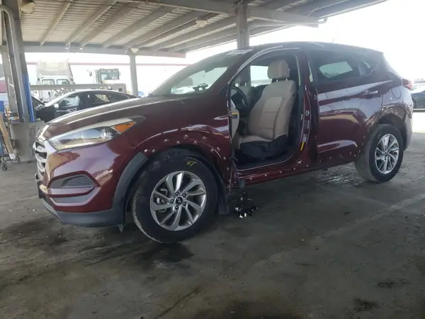 KM8J23A46JU623632 2018 HYUNDAI TUCSON - Image 1