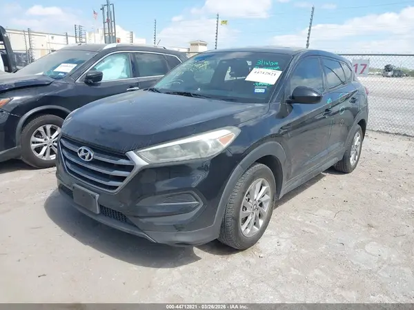 KM8J23A46JU684592 2018 HYUNDAI TUCSON - Image 2