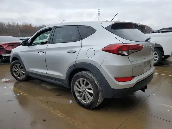 KM8J23A46JU691770 2018 HYUNDAI TUCSON - Image 2
