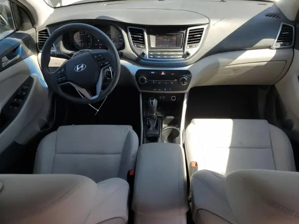 KM8J23A46JU773112 2018 HYUNDAI TUCSON - Image 8