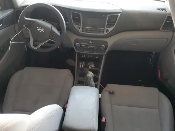 KM8J23A46JU791366 2018 HYUNDAI TUCSON - Image 8