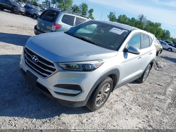 KM8J23A46JU821448 2018 HYUNDAI TUCSON - Image 2