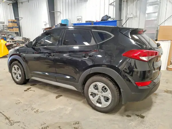 KM8J23A46JU822616 2018 HYUNDAI TUCSON - Image 2