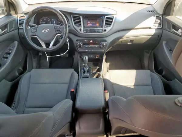 KM8J23A46JU836127 2018 HYUNDAI TUCSON - Image 8