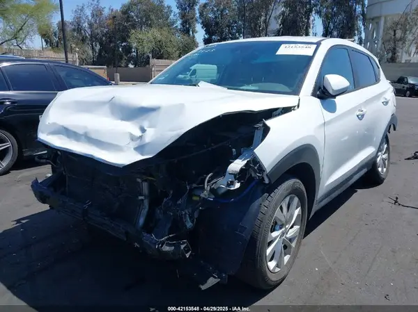 KM8J23A46KU052581 2019 HYUNDAI TUCSON - Image 2