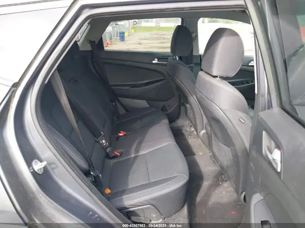KM8J23A46KU841622 2019 HYUNDAI TUCSON - Image 8