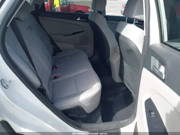KM8J23A46KU879870 2019 HYUNDAI TUCSON - Image 8