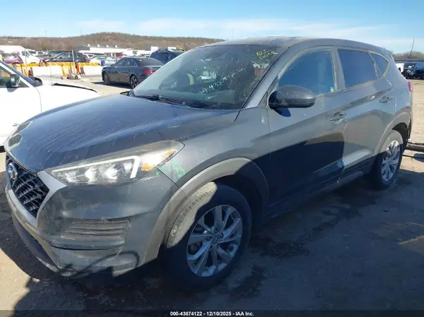 KM8J23A46KU884342 2019 HYUNDAI TUCSON - Image 2
