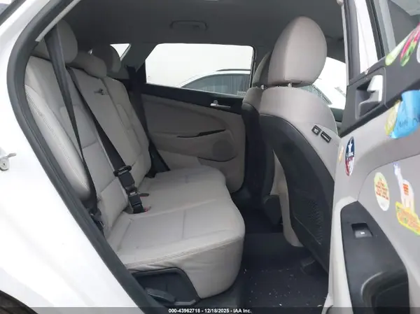 KM8J23A46KU890030 2019 HYUNDAI TUCSON - Image 8