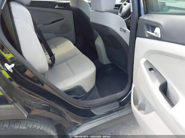KM8J23A46KU891162 2019 HYUNDAI TUCSON - Image 8
