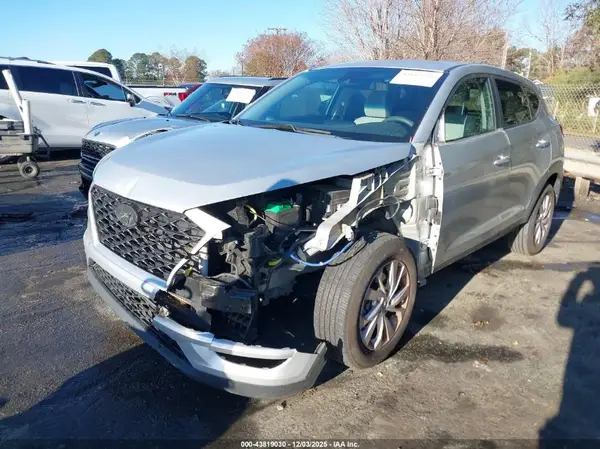 KM8J23A46KU902158 2019 HYUNDAI TUCSON - Image 2
