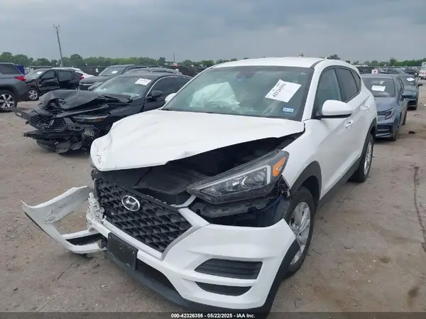 KM8J23A46KU904329 2019 HYUNDAI TUCSON - Image 2